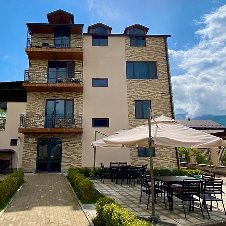 Aurelia Hotel & Restaurant 딜리잔 외부 사진
