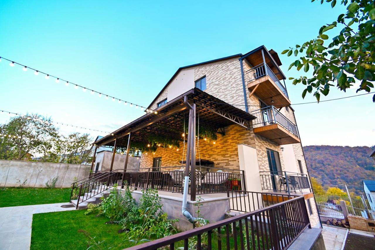 Aurelia Hotel & Restaurant 딜리잔 외부 사진