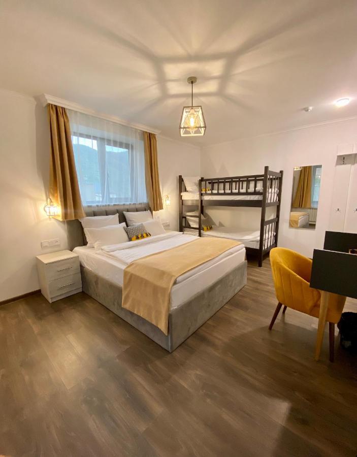 Aurelia Hotel & Restaurant 딜리잔 외부 사진